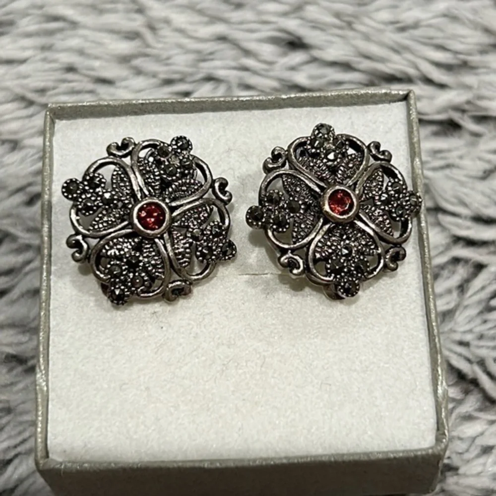 Vintage sterling silver clip on earrings